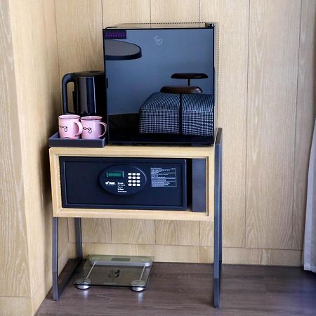 Moxy Shenzhen North Station Hotel Екстериор снимка