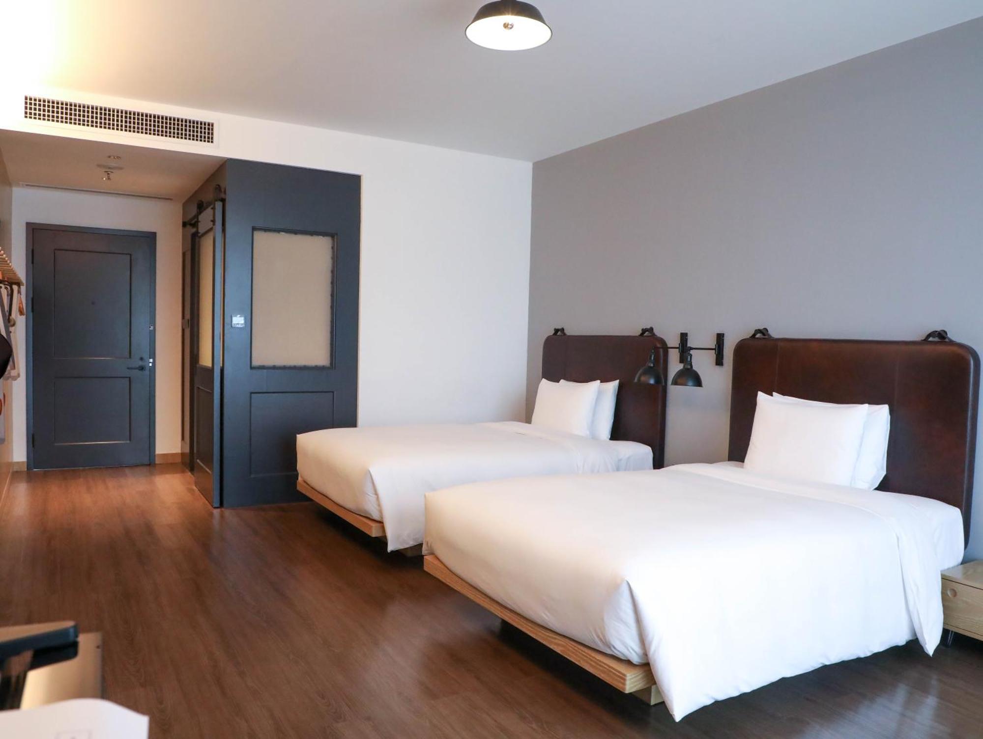 Moxy Shenzhen North Station Hotel Екстериор снимка