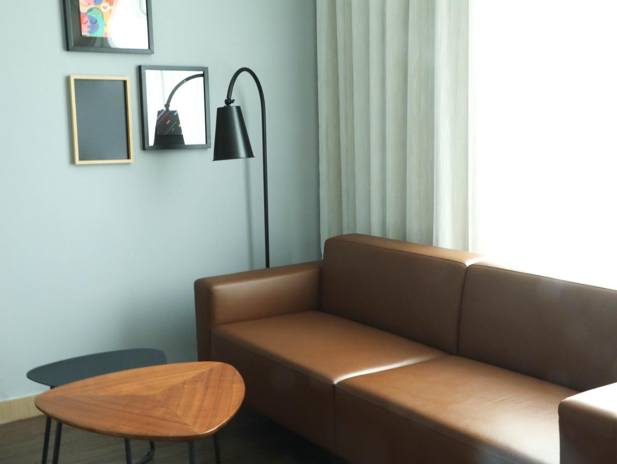 Moxy Shenzhen North Station Hotel Екстериор снимка