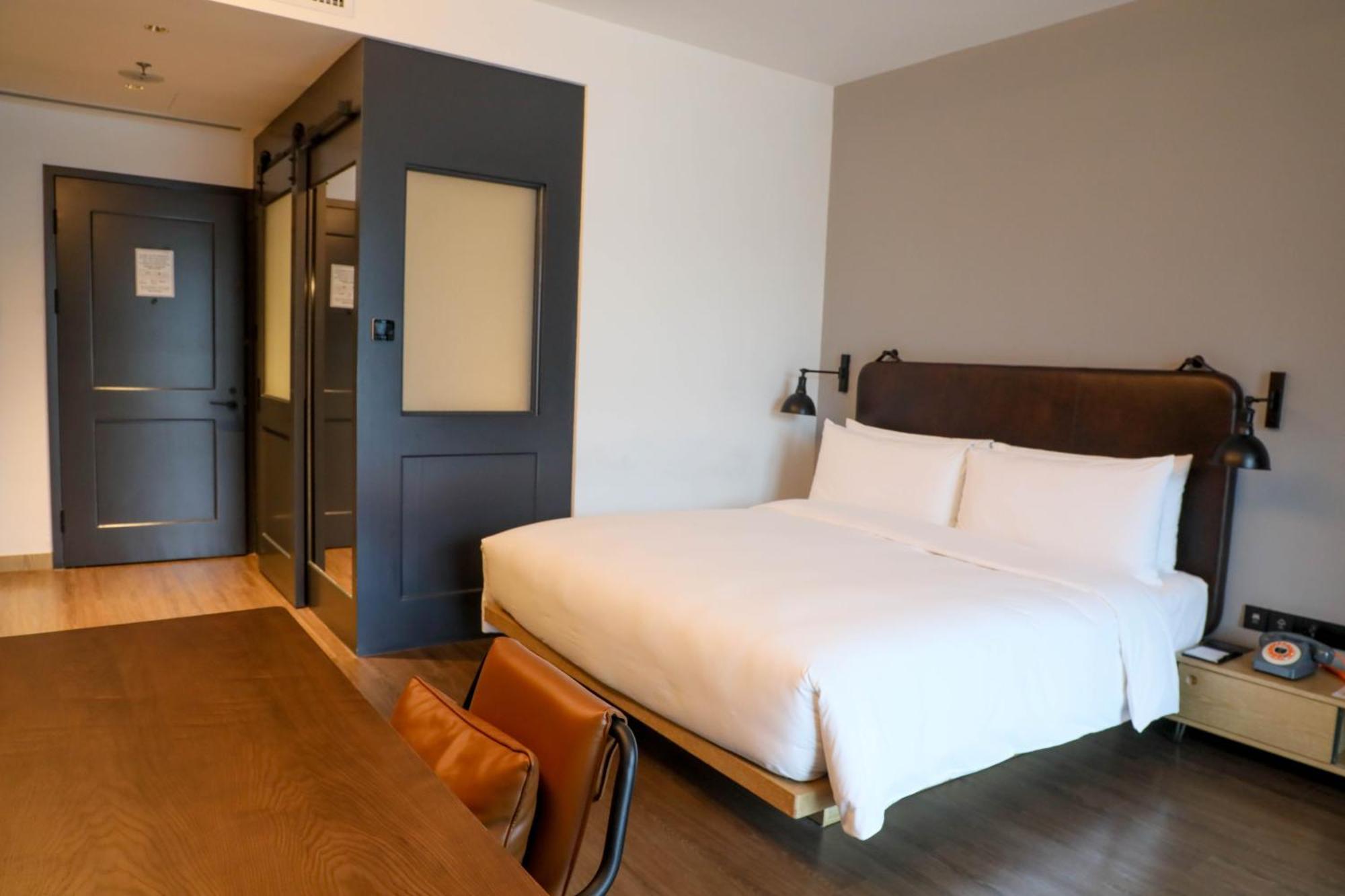 Moxy Shenzhen North Station Hotel Екстериор снимка